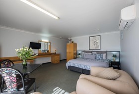 Shearing Shed Motor Inn