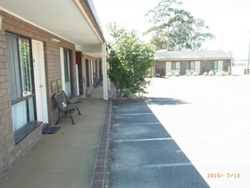 Eden Golf View Motel