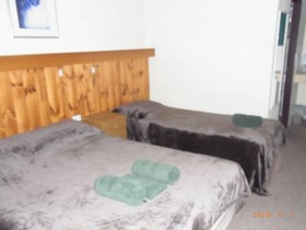 Eden Golf View Motel