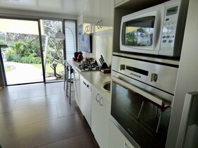 Arthouse Beachfront Accommodation