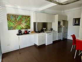 Arthouse Beachfront Accommodation
