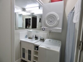 Arthouse Beachfront Accommodation