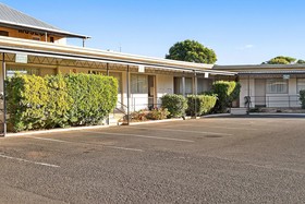Econo Lodge Ben Hall Motor Inn