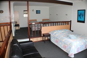 Lake Forbes Motel