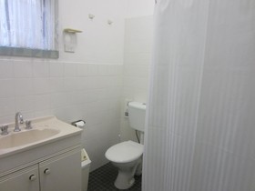 Lake Forbes Motel