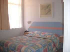 Golden Sands Motor Inn