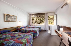 Parkway Hotel