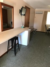 Castlereagh Motor Inn