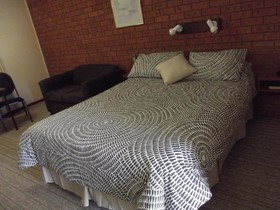 Castlereagh Motor Inn