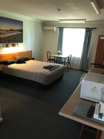 Castlereagh Motor Inn