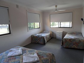 Hi-Way Motel