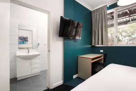 Greenacre Hotel