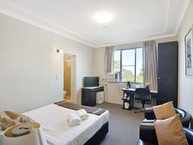Hotel St Leonards