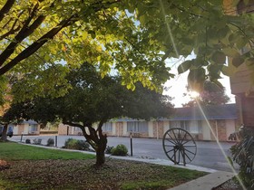 Allonville Motel