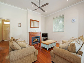 Stallard Cottage