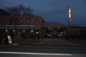 Saltbush Motor Inn