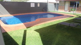 Saltbush Motor Inn