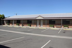 Saltbush Motor Inn