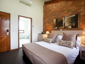 Hunter Valley Hotel Academy