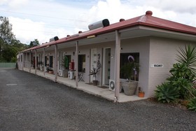 Riverside Motel