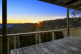 Narrow Neck Lodge