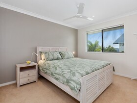 The Doggy Beach House At Salt