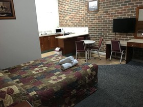 Leeton Heritage Motor Inn