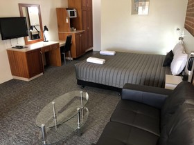 Leeton Heritage Motor Inn