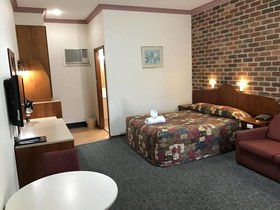 Leeton Heritage Motor Inn
