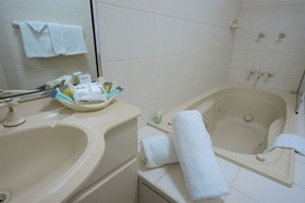 Centrepoint Motel