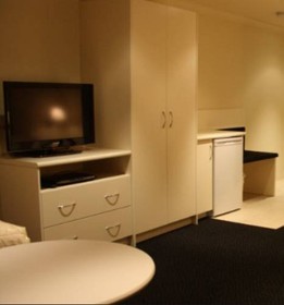 Zig Zag Motel