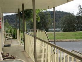 Waterview Motel