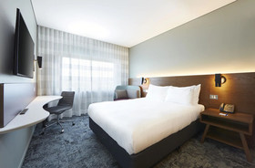 Holiday Inn Express Sydney Airport