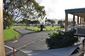 Black Dolphin Motel & Apartments
