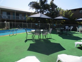 South Seas Motel & Apartments