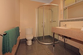 Milton Village Motel