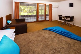 River Country Inn