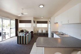 Mollymook Cove Apartments