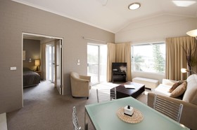 Mollymook Cove Apartments