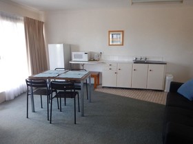 Mollymook Motel