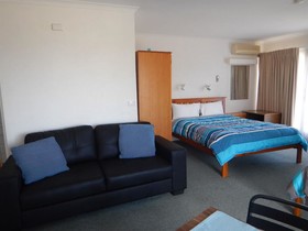 Mollymook Motel