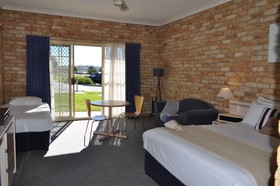 Mollymook Surf Beach Motel And Apartments