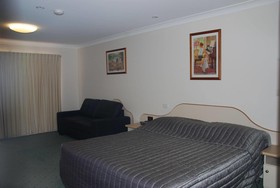 Golfview Motor Inn