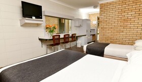 Burke & Wills Motor Inn