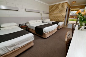 Burke & Wills Motor Inn