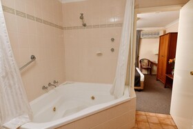 Burke & Wills Motor Inn