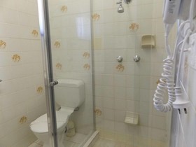 Golden Harvest Motor Inn