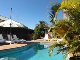 Golden Harvest Motor Inn