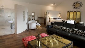 The Villa - Country House Retreat