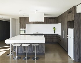 The Sinatra Holiday House